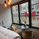 2 Houseboat Prinsengracht Frühstückspension
