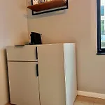 2 Houseboat Prinsengracht Bed & Breakfast 3*