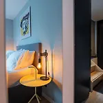 2 Houseboat Prinsengracht