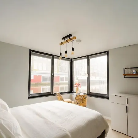 2 Houseboat Prinsengracht 3*
