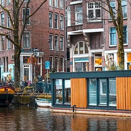 2 Houseboat Prinsengracht Bed & Breakfast