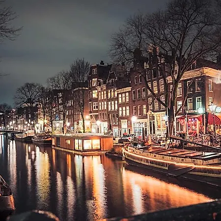 2 Houseboat Prinsengracht Bed & Breakfast 3*