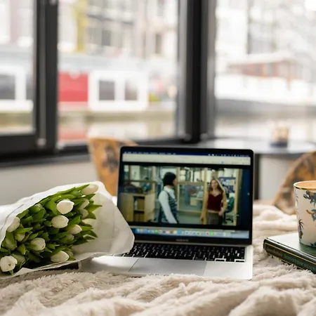 2 Houseboat Prinsengracht Bed & Breakfast 3*