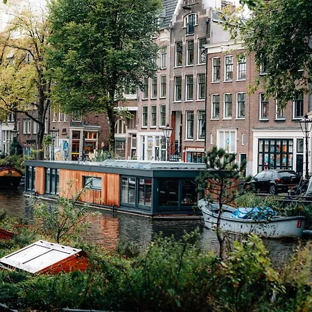 2 Houseboat Prinsengracht Bed & Breakfast 3*