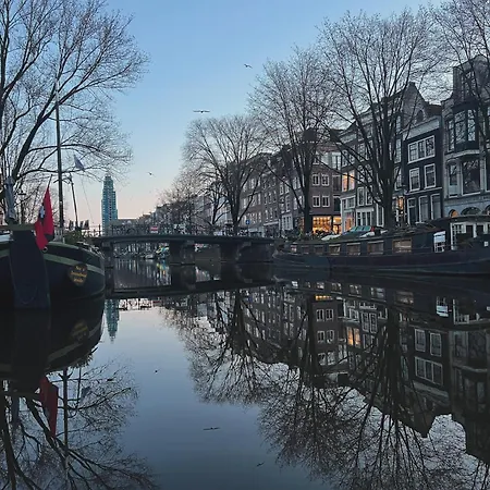 2 Houseboat Prinsengracht Bed & Breakfast